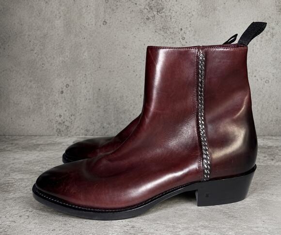 John Varvatos Ludlow Chain Zip Boot US Size 11 / EU 45 in Scarlet / Oxblood NIB